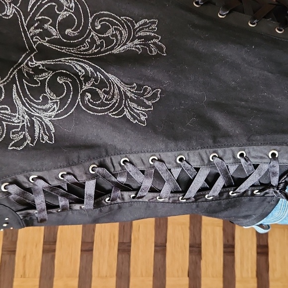 Euc!! Harley Davidson jean like vest - Picture 8 of 13